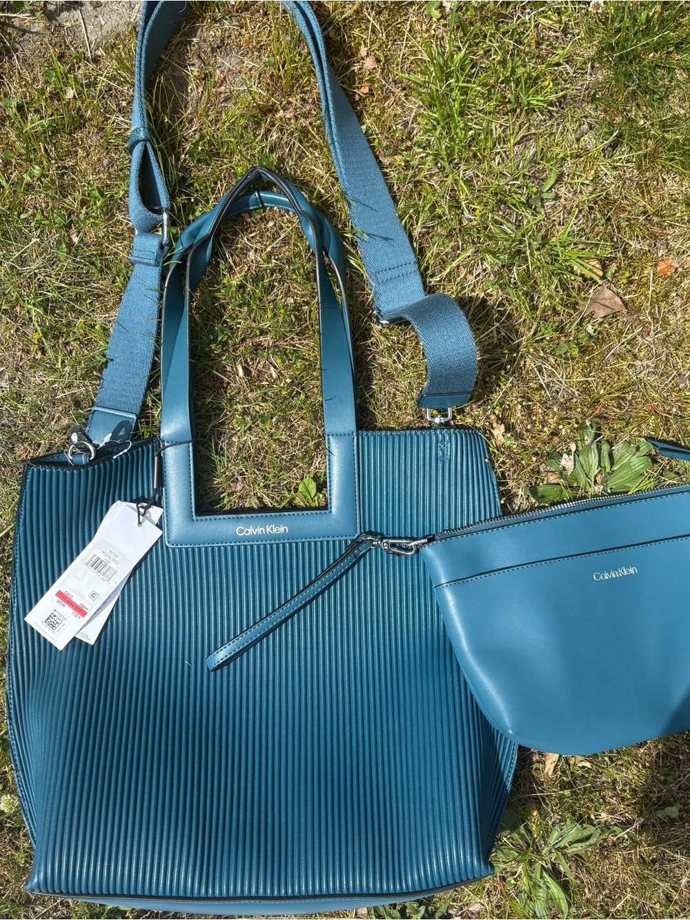 NWT Calvin Klein Steel Blue/ Teal Ribbed BetteTote with Matching Crossbody Pouch